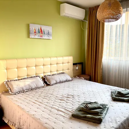 Sunny Paradise Balçık
